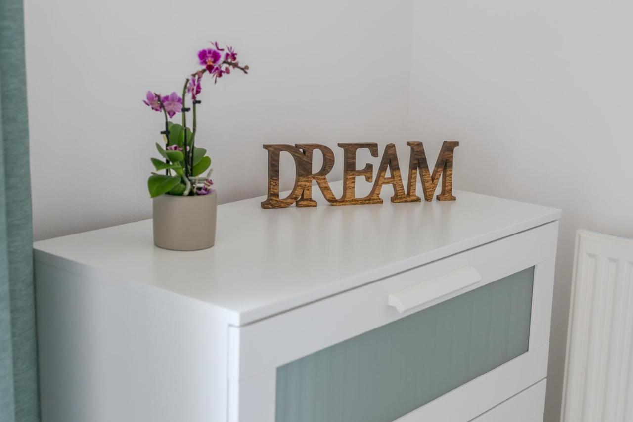 Nice Apartment Garden - 5 Min Disneyland Paris - Val D'Europe Center 谢西 外观 照片